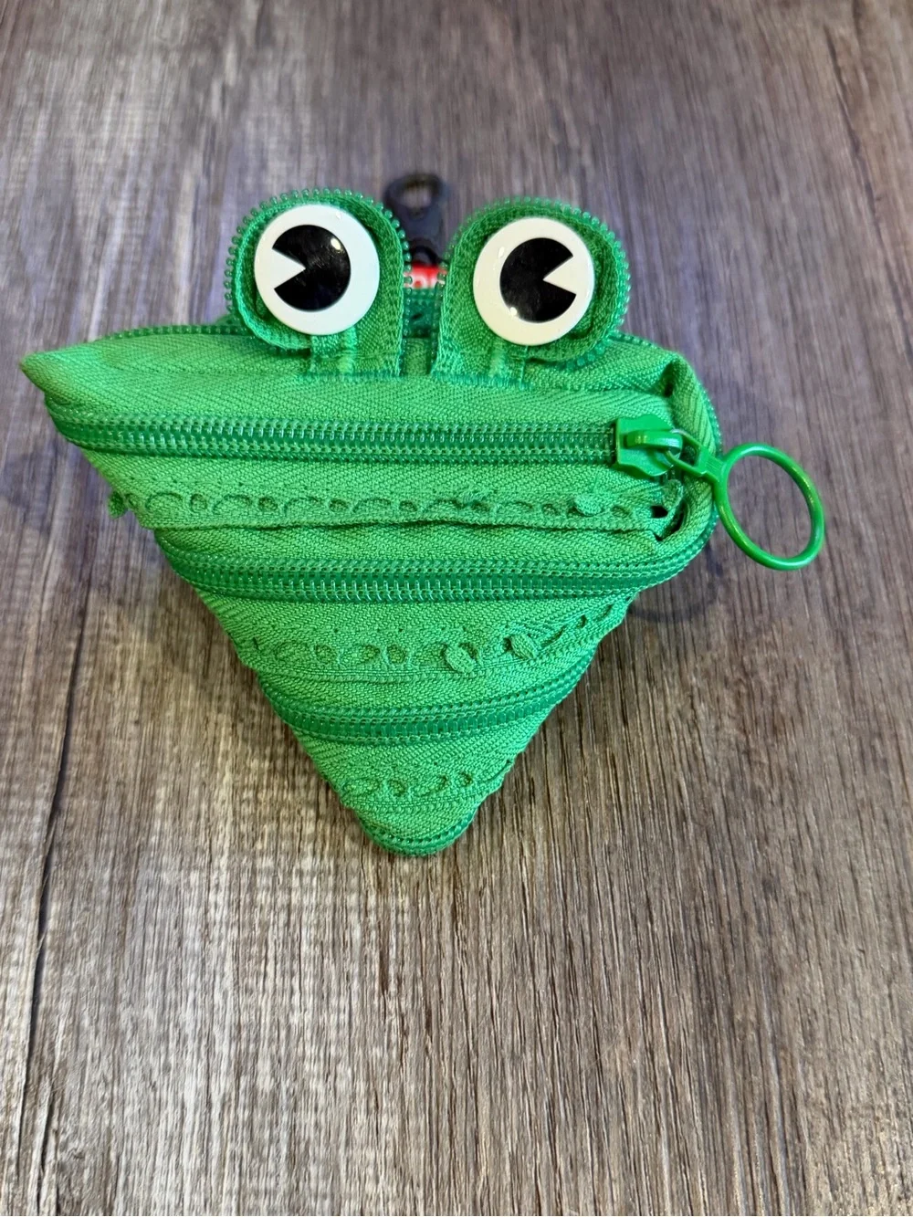 ZIPIT Green Frog Coin Pouch with Red Tongue